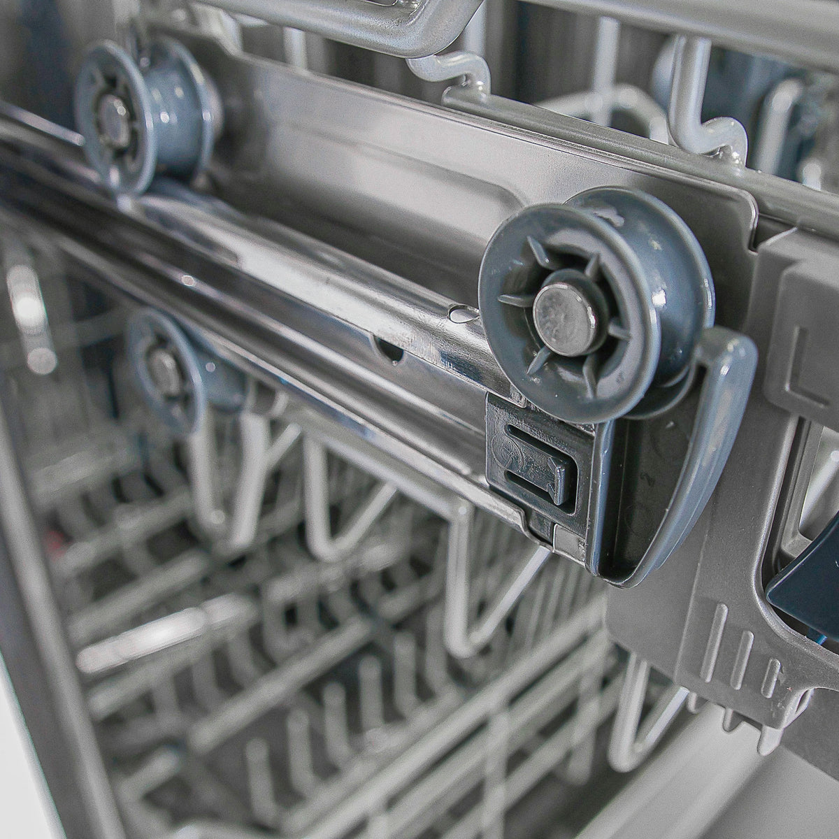 Forno Pozzo Stainless Steel Built-In Top Control Dishwasher (49 dBa) - FDWBI8067-24S