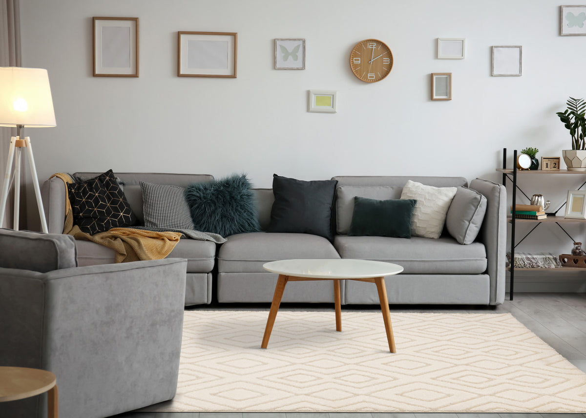Sasha Soft Diamonds Area Rug - 8' X 11' - Cream