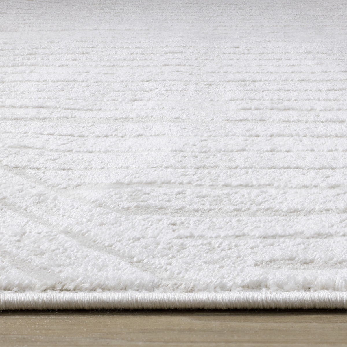 Hillary Modern Lines Area Rug - 5' X 8' - Cream