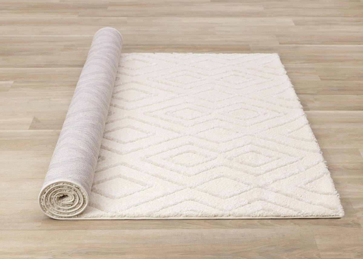 Sasha Soft Diamonds Area Rug - 8' X 11' - Cream