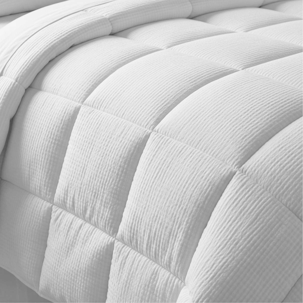 Cotton House Seersucker King Duvet - White