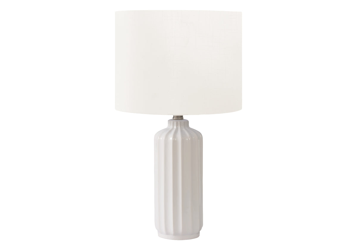 Loen Table Lamp - Cream