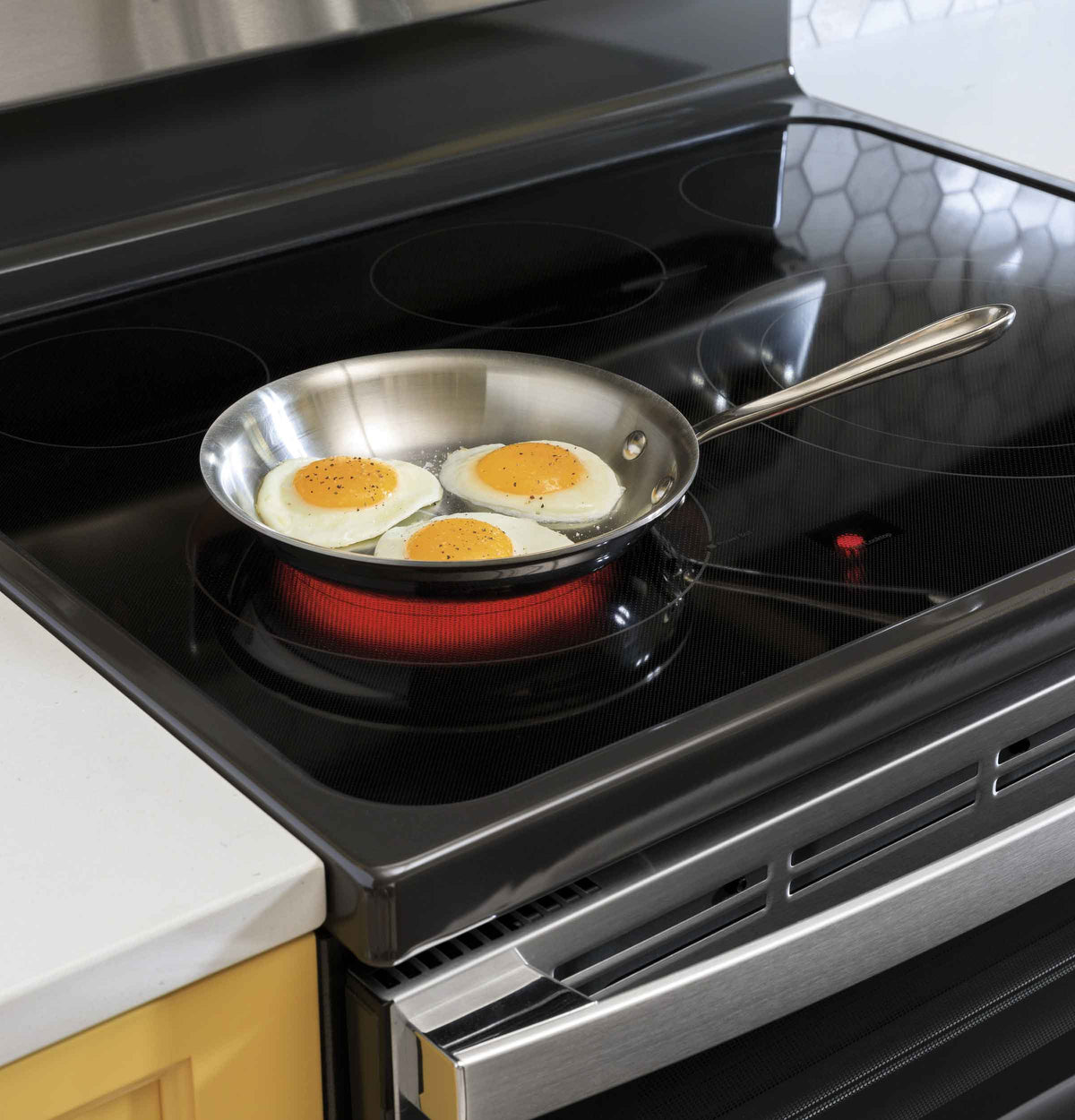GE Stainless Steel 30'' Freestanding Double Oven Electric Range (6.6 Cu.Ft) - JBS86SPSS