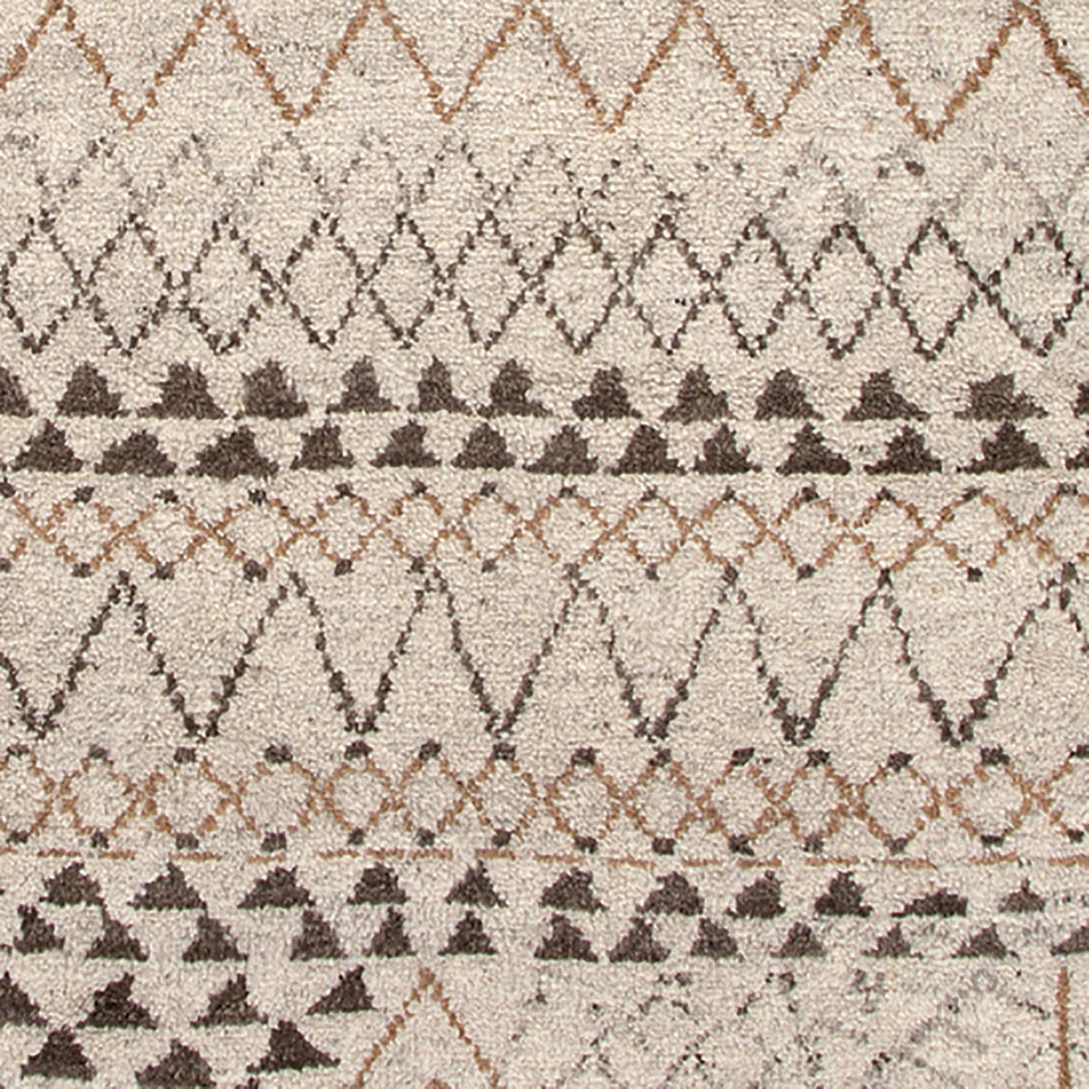 Zamunda 5' x 8' Area Rug - Sandstorm Paloma