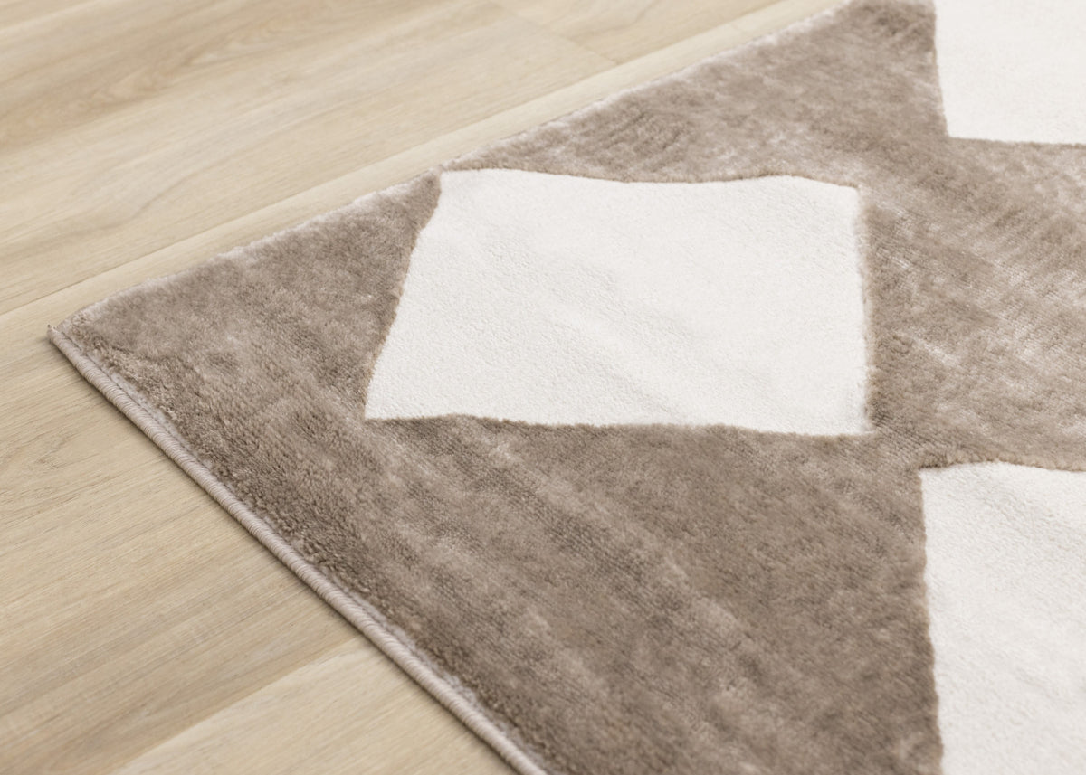 Logan Modern Diamonds Area Rug - 8' X 11' - Brown/Cream