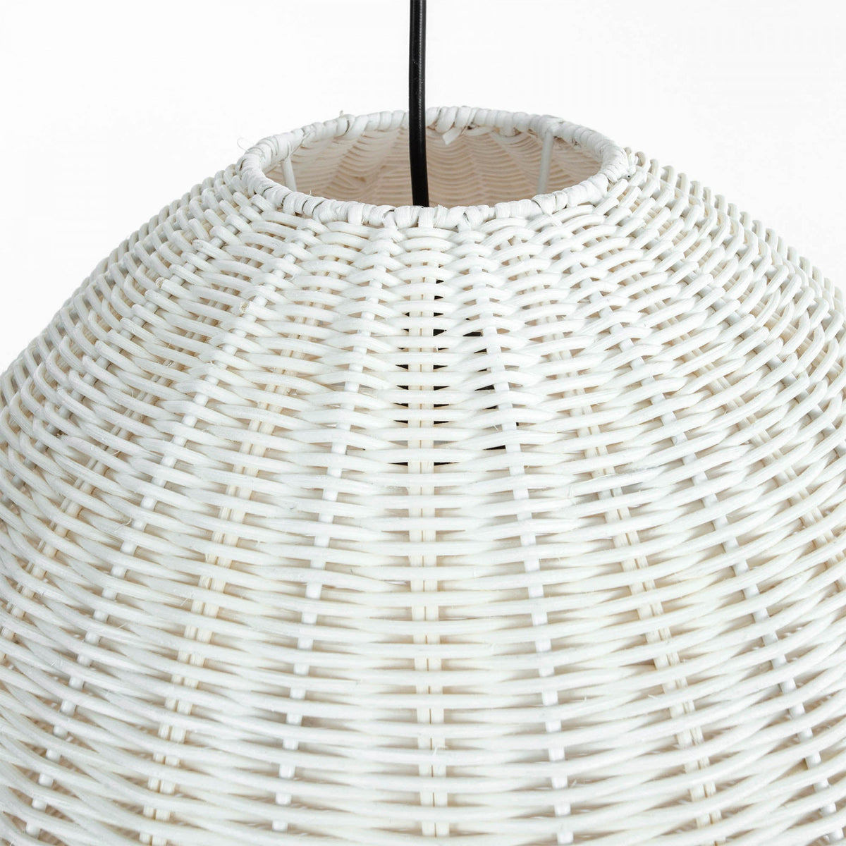 Iskren Medium Chandelier - Natural