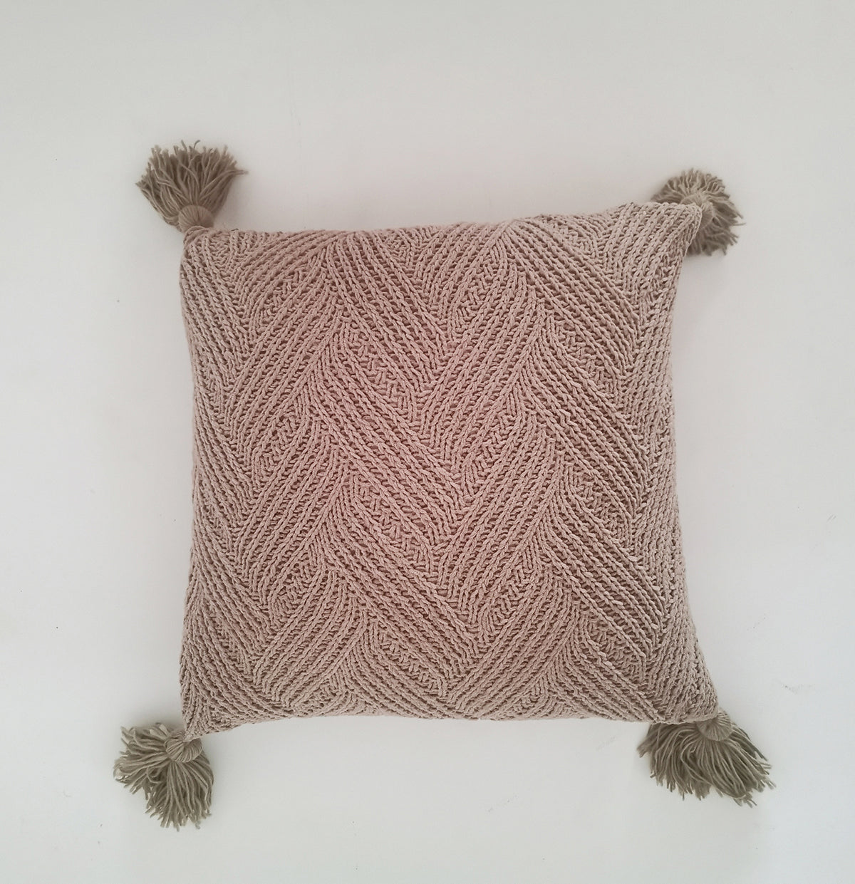 Rustic Charm 18 x 18" Chevron Weave Cushion with Tassels - Beige, Brown