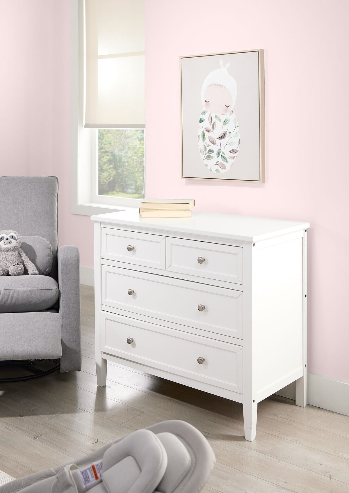Delta Children Saint 3 Drawer Dresser- Bianca White