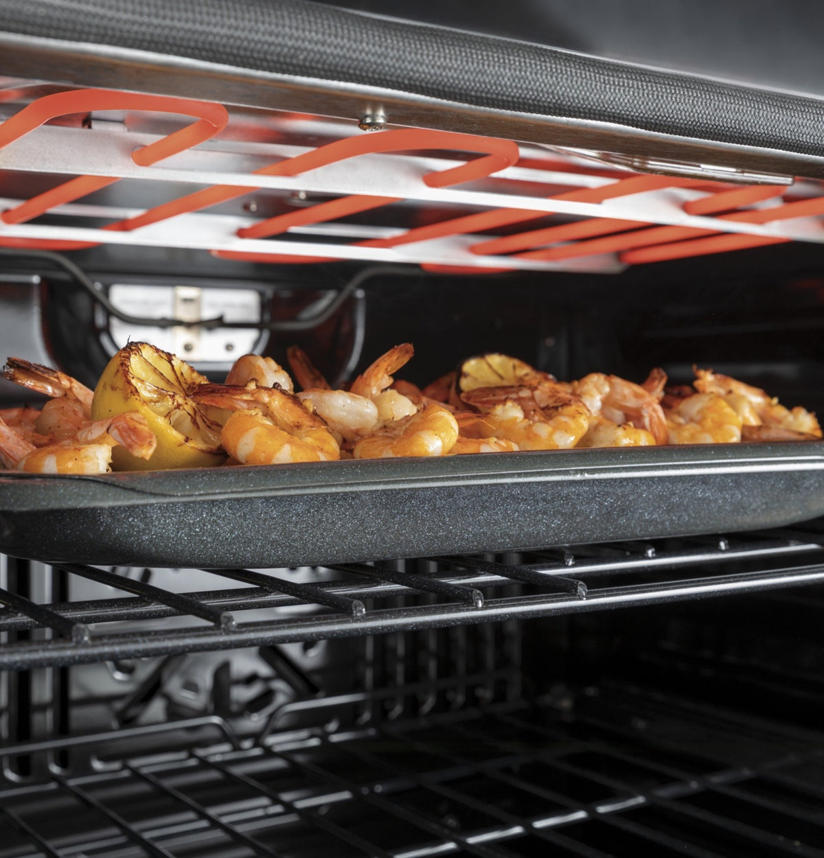 GE White Single Wall Oven (5.0 Cu.Ft.) - JTS3000DNWW